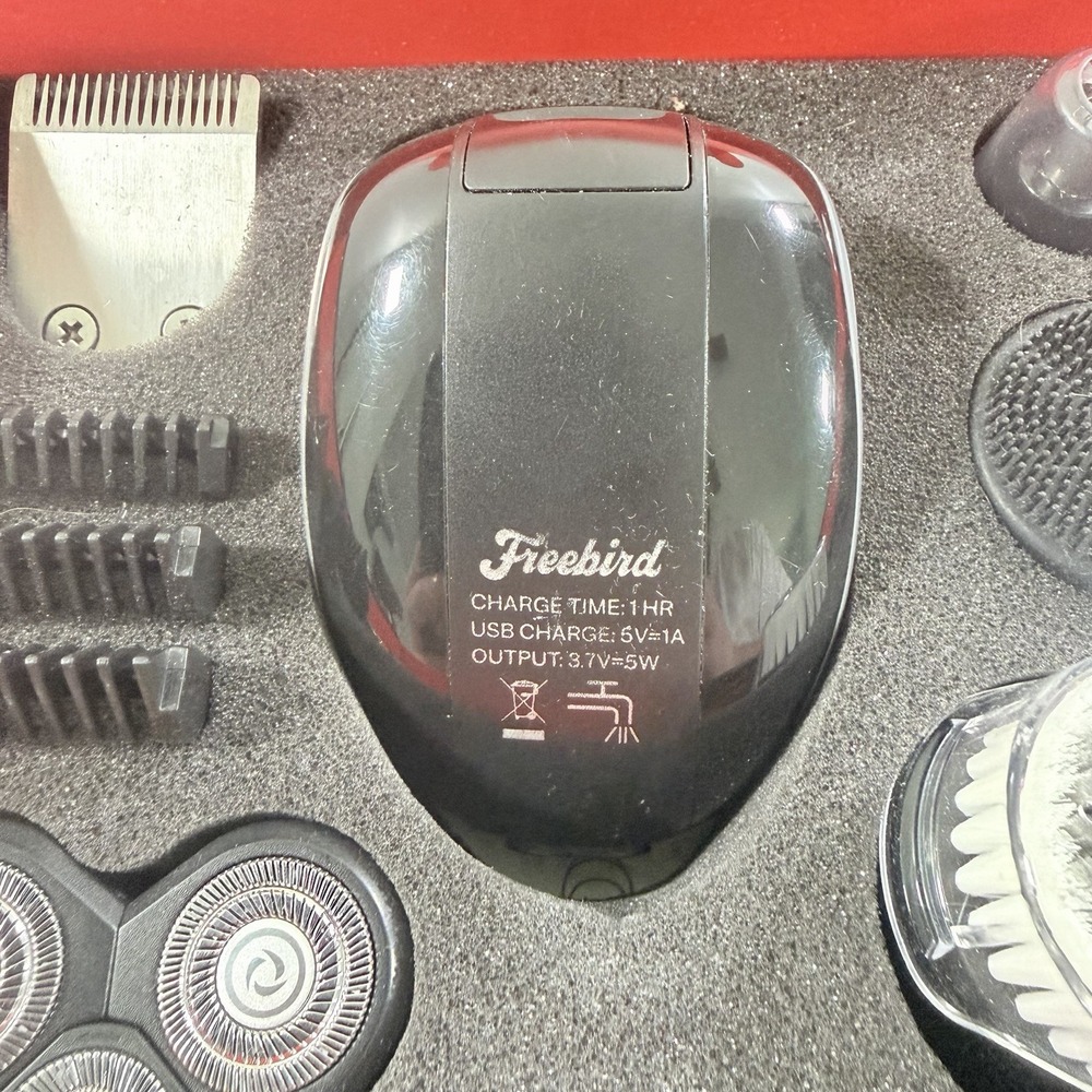 Freebird Flex Series Men's Shaving Kit Electric Rotary Shaver Trimmer - Picture 4 of 14